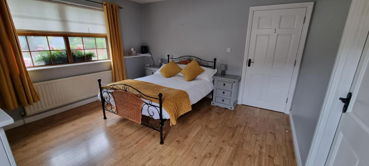 The Madden Guest House Gilford 외부 사진